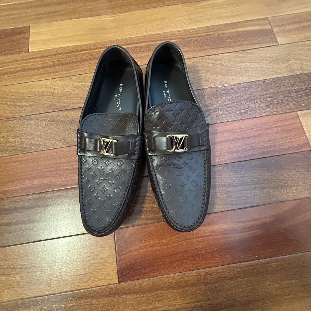 Louis Vuitton Mocha brown Hockenheim Loafers with Gold LV — LV size 7,5 (10US)